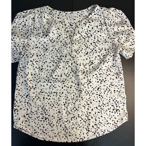 Maison D'Amelie Women's Blouse, Flutter Sleeve, Medium White Black Floral